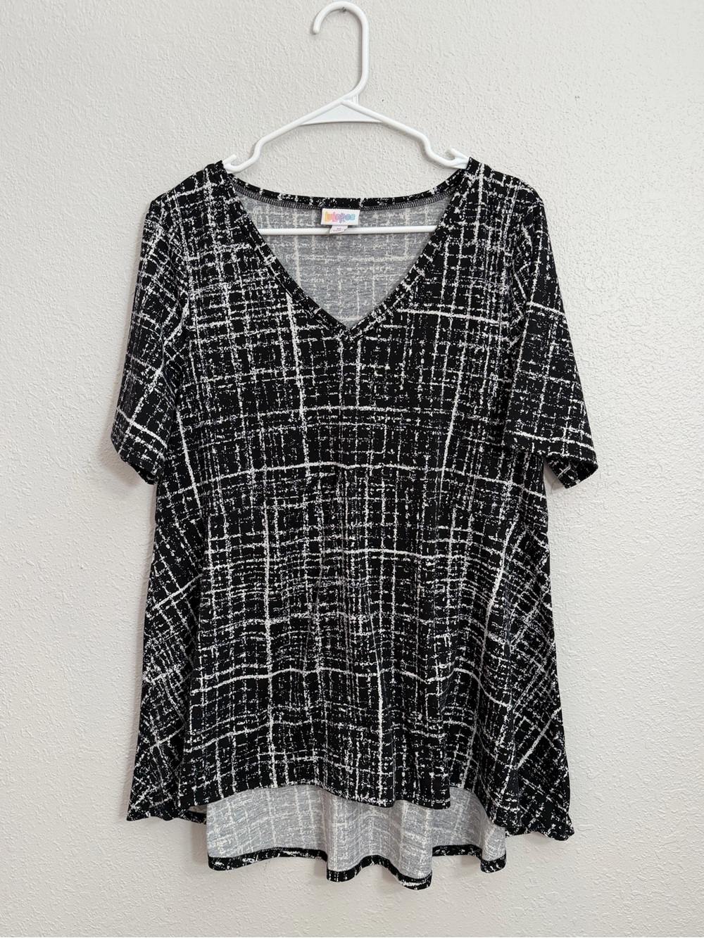 LuLaRoe Black & White Grid V-Neck Tunic
